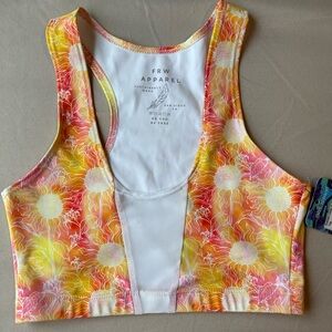 FRW “v free” mesh top